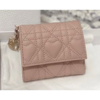 Christian Dior - 新品未使用 新作 LADY DIOR ロータスウォレット