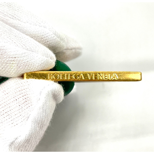 Bottega Veneta(ボッテガヴェネタ)のボッテガ ヴェネタ　トライアングル　キーリング　グリーン　正規品 レディースのファッション小物(キーホルダー)の商品写真