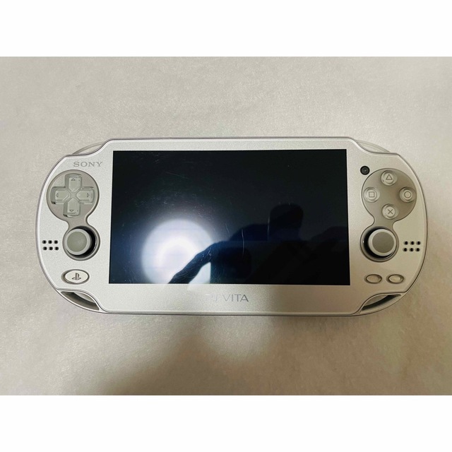 PS Vita PCH-1000 アイスシルバー 動作良好 トップ 8000円 www.gold