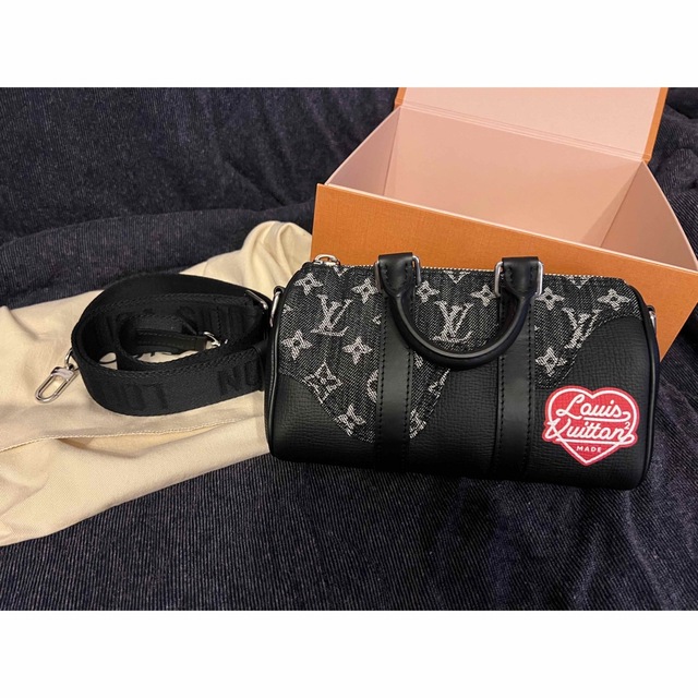 LOUIS VUITTON - 希少レア品 ルイビィトン NIGOコラボキーポルxs LOUIS VUITTON - 希少レア品 ルイビィトン NIGOコラボキーポルxs