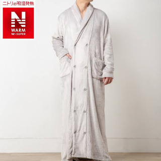 ニトリ(ニトリ)の【美品】ニトリ　着る毛布　Mサイズ　NWWSP ロング023 LGY(毛布)