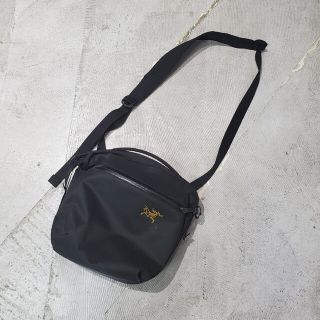 アークテリクス(ARC'TERYX)のARC'TERYX アークテリクス ショルダー バッグ ブラック(ショルダーバッグ)