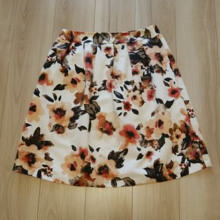 アンタイトル 花柄スカートの通販 33点 | UNTITLEDを買うならラクマ