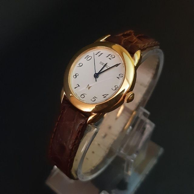 美品【稼働品】SEIKO セイコー ルキア 1F21 6Pダイヤ レディース時計