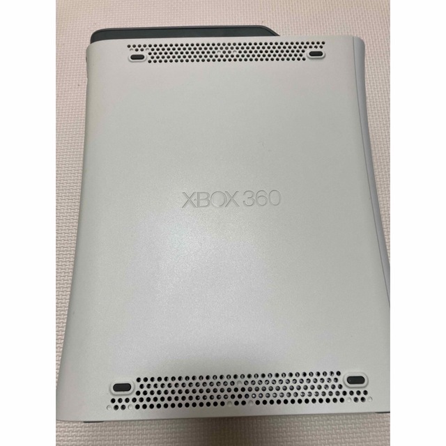 Xbox360(エックスボックス360)のXbox360本体セット ラストレムナントプレミアムパックとソフト2本60GB エンタメ/ホビーのゲームソフト/ゲーム機本体(家庭用ゲーム機本体)の商品写真