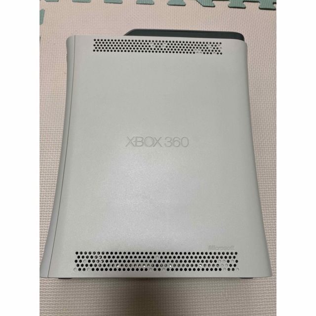 Xbox360(エックスボックス360)のXbox360本体セット ラストレムナントプレミアムパックとソフト2本60GB エンタメ/ホビーのゲームソフト/ゲーム機本体(家庭用ゲーム機本体)の商品写真