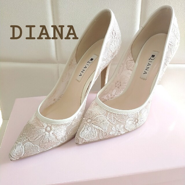 DIANA(ダイアナ)の美品！DIANA　フラワーレース　パンプス レディースの靴/シューズ(ハイヒール/パンプス)の商品写真