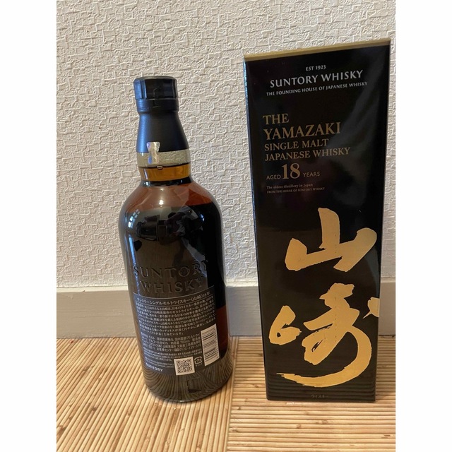 サントリー(サントリー)のシングルモルト 山崎18年 700ml【ウイスキー】 食品/飲料/酒の酒(ウイスキー)の商品写真