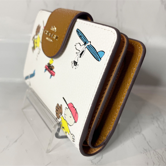 COACH - 【新品-未使用】COACH X PEANUTS コラボ 二つ折り財布 の通販