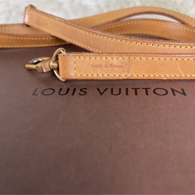 LOUIS VUITTON(ルイヴィトン)の❤︎美品❤︎ルイヴィトン　ストラップ　ショルダー　ヌメ革 レディースのファッション小物(その他)の商品写真