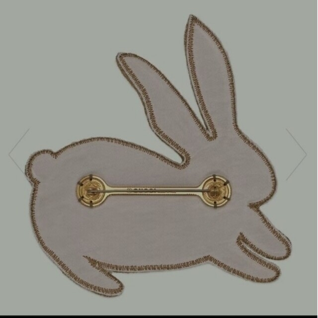 Gucci(グッチ)のGUCCI　干支　うさぎ　ブローチ　グッチ　ラビット　rabbit レディースのアクセサリー(ブローチ/コサージュ)の商品写真