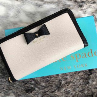 ケイトスペードニューヨーク(kate spade new york)の【unused】長財布/バイカラー/白黒/リボン/ラウンド(財布)