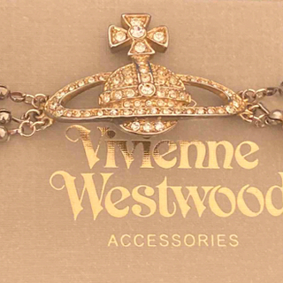ヴィヴィアンウエストウッド(Vivienne Westwood)のヴィヴィアン 3連 パール ブレスレット(ブレスレット/バングル)