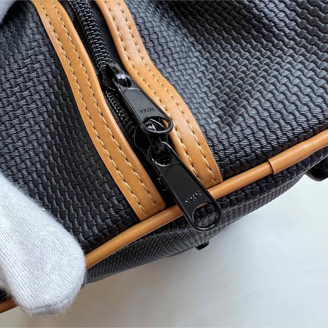 Yves Saint Laurent(イヴサンローラン)の【人気✨】YSL サンローラン イヴサンローラン　ボストンバッグ　ブラックカラー メンズのバッグ(ボストンバッグ)の商品写真