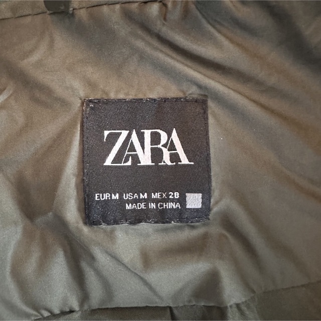 ZARA(ザラ)のゆーーゆ様専用 ZARA中綿キルティングコート カーキ Mサイズ レディースのジャケット/アウター(ロングコート)の商品写真
