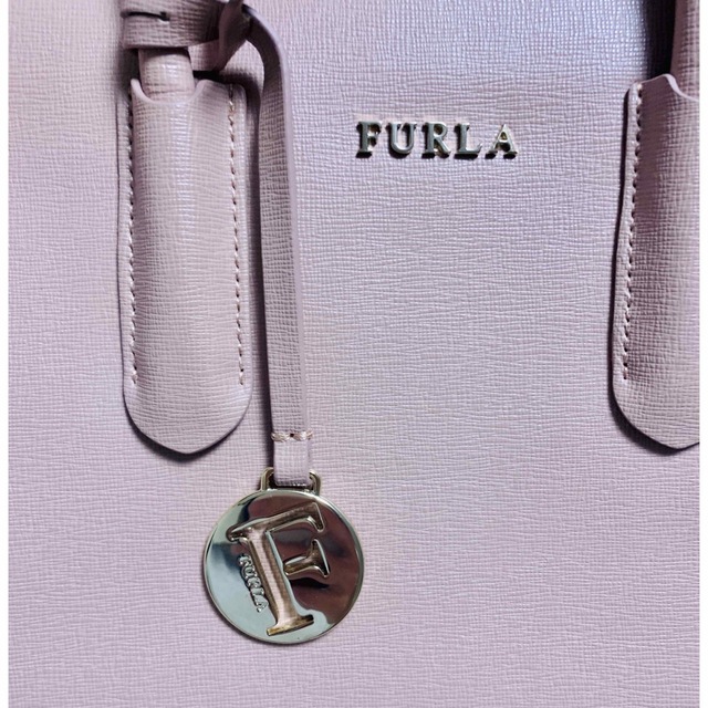 Furla(フルラ)のFURLA トート・ショルダーバッグ　ピンクベージュ レディースのバッグ(トートバッグ)の商品写真