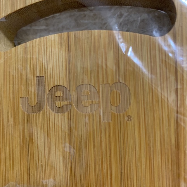 Jeep(ジープ)のカッティングボード インテリア/住まい/日用品のキッチン/食器(調理道具/製菓道具)の商品写真