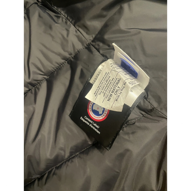 CANADA GOOSE(カナダグース)のカナダグース　ダウンベスト　レディース レディースのジャケット/アウター(ダウンベスト)の商品写真