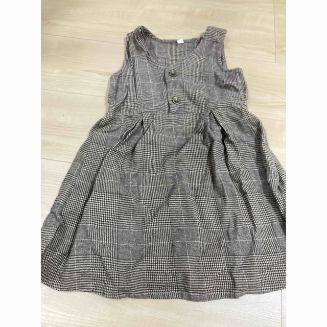 女の子　120㎝　ワンピース　新品　美品　冬服　春服　淡色　ガール　120  キッズ/ベビー/マタニティのキッズ服女の子用(90cm~)(ワンピース)の商品写真