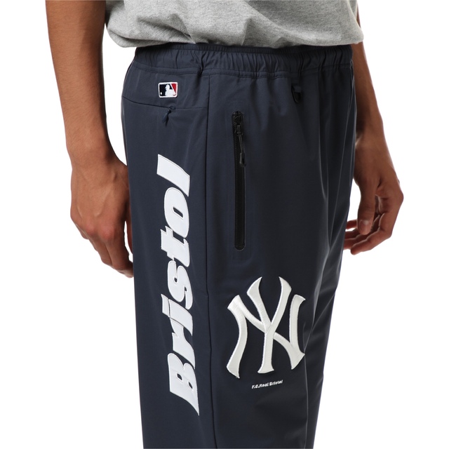 F.C.R.B.(エフシーアールビー)のFCRB MLB TOUR WARM UP PANTS メンズのパンツ(その他)の商品写真