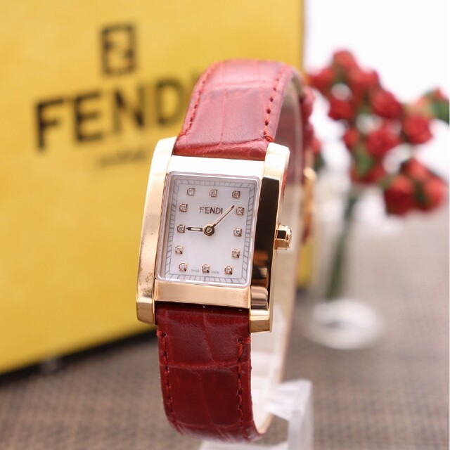 FENDI(フェンディ)の正規品【新品電池】FENDI 7000L/ダイヤ12P ピンクゴールド 動作良好 レディースのファッション小物(腕時計)の商品写真