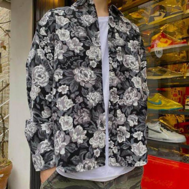 Supreme(シュプリーム)のsupreme digi floral corduroy shirt メンズのトップス(シャツ)の商品写真