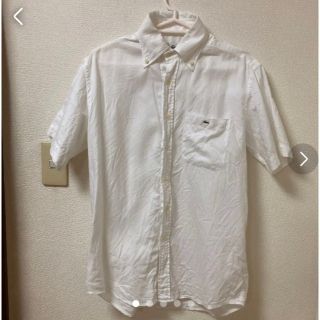 ラコステ(LACOSTE)の美品　ラコステ　BDシャツ　ワンポイント　ロゴ　ホワイト　半袖(シャツ)