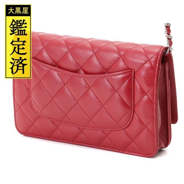 CHANEL(シャネル)のシャネル　マトラッセ　チェーンウォレット　キャビアレッド　シルバー金具【460】 レディースのバッグ(ショルダーバッグ)の商品写真