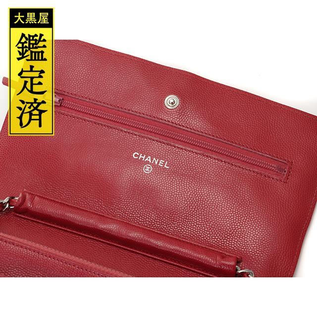 CHANEL(シャネル)のシャネル　マトラッセ　チェーンウォレット　キャビアレッド　シルバー金具【460】 レディースのバッグ(ショルダーバッグ)の商品写真