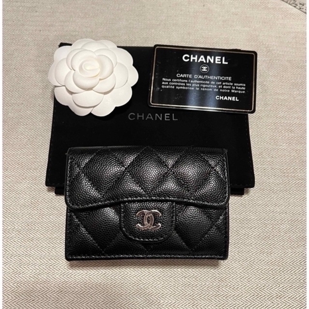 CHANEL(シャネル)のCHANEL クラシック スモール フラップ ウォレット レディースのファッション小物(財布)の商品写真