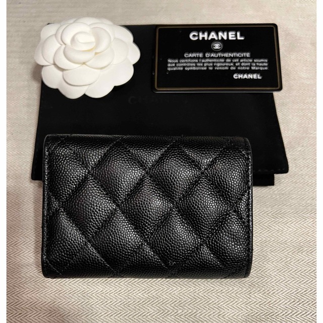 CHANEL(シャネル)のCHANEL クラシック スモール フラップ ウォレット レディースのファッション小物(財布)の商品写真