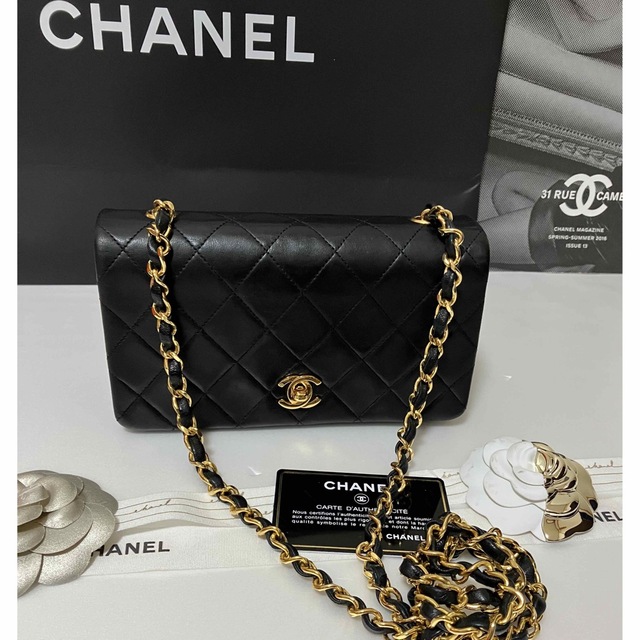 CHANEL(シャネル)の超美品★ シャネル マトラッセ チェーンショルダーバッグ フルフラップ 正規品 レディースのバッグ(ショルダーバッグ)の商品写真