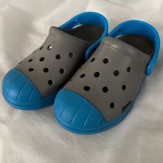 クロックス(crocs)の新品、未使用　キッズクロックス(サンダル)