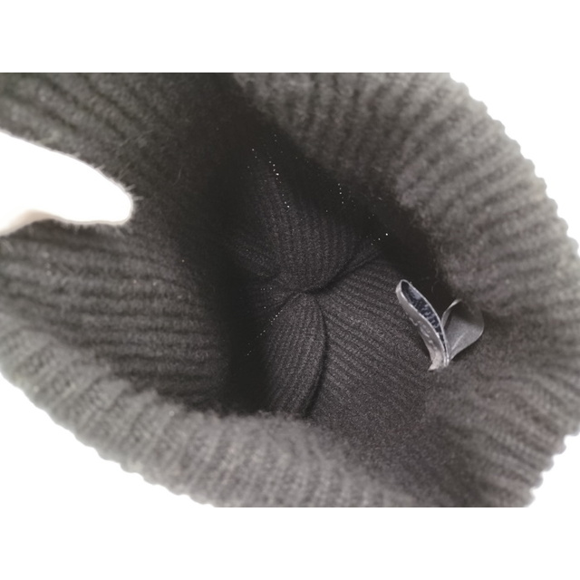 CHANEL - CHANEL ニットキャップ スパンコールロゴ カシミア CHANEL - CHANEL ニットキャップ スパンコールロゴ カシミア