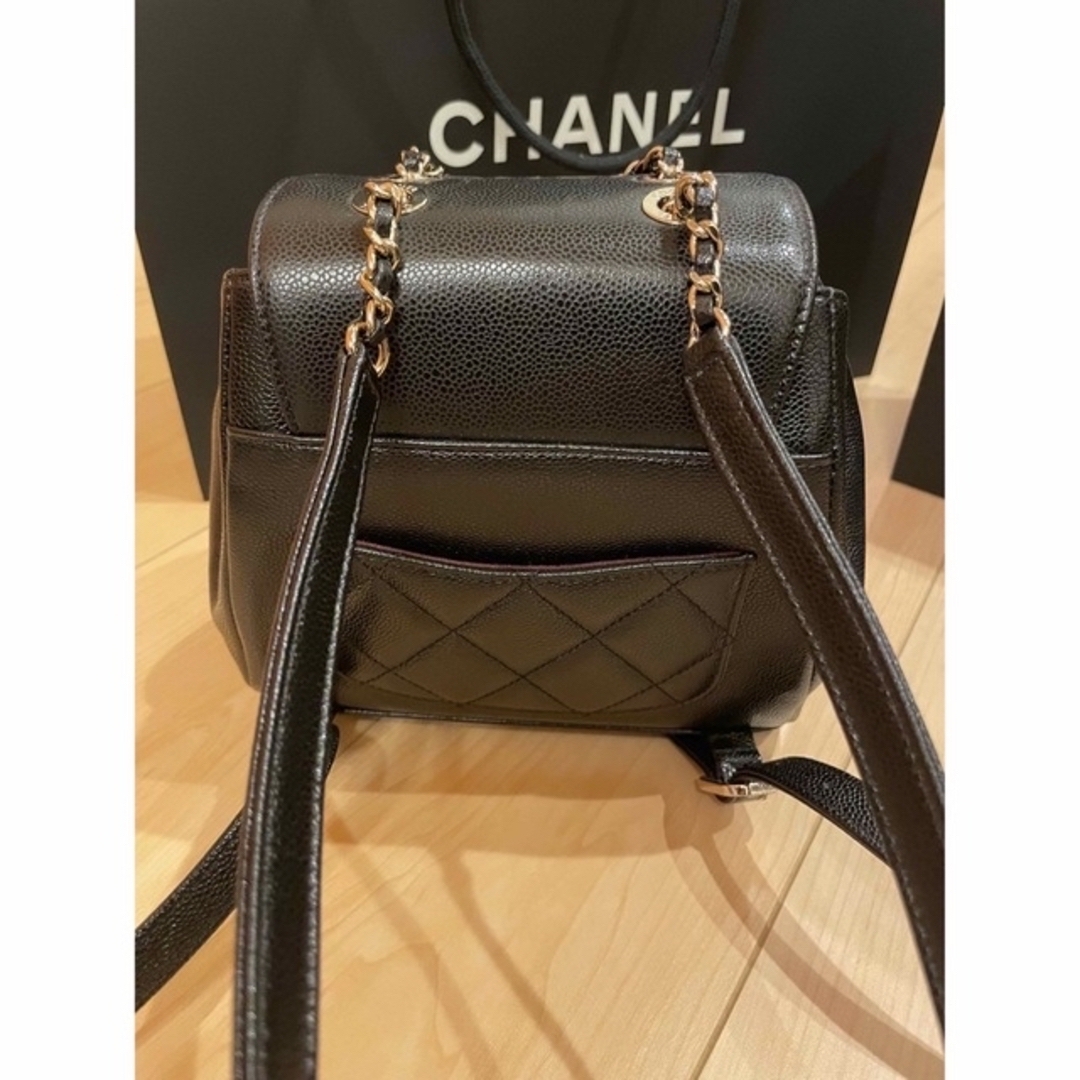 CHANEL(シャネル)の限定値下げ　シャネル　ビジネスアフィニティ　バックパック　新品同様 レディースのバッグ(リュック/バックパック)の商品写真