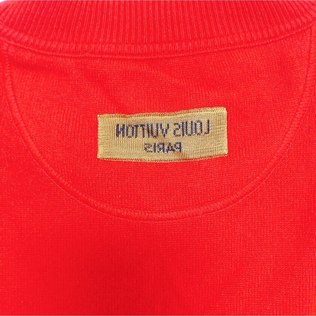 LOUIS VUITTON(ルイヴィトン)のルイヴィトン　赤　ニット　セーター メンズのトップス(ニット/セーター)の商品写真