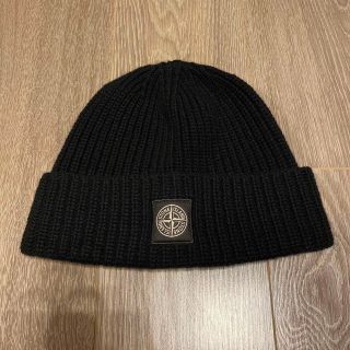 ストーンアイランド ビーニー ニット帽 ブラック 刺繍 ロゴ ブラック 黒-