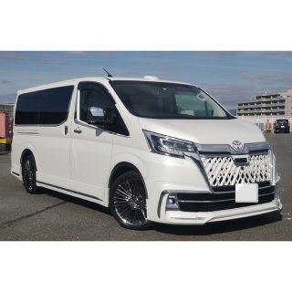 トヨタ(トヨタ)の極上フルWALDコンプリート仕様！現行グランエース　8人乗りディーゼルターボ(車体)