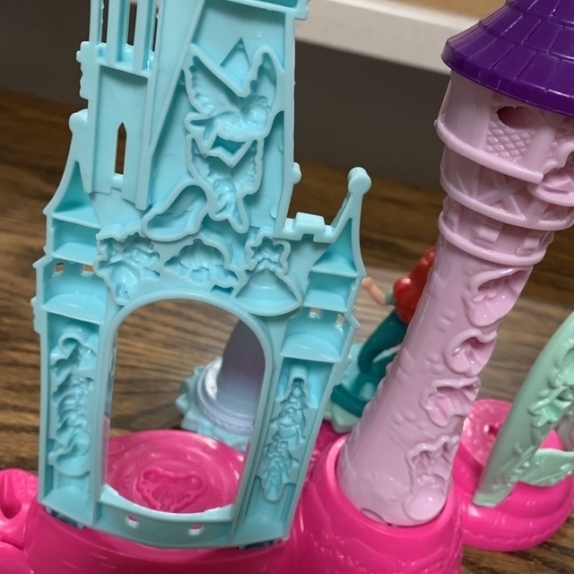 Disney(ディズニー)のPlay Doh ディズニープリンセス　ロイヤルパレス　粘土型パーツ キッズ/ベビー/マタニティのおもちゃ(知育玩具)の商品写真