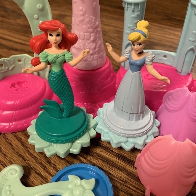 Disney(ディズニー)のPlay Doh ディズニープリンセス　ロイヤルパレス　粘土型パーツ キッズ/ベビー/マタニティのおもちゃ(知育玩具)の商品写真