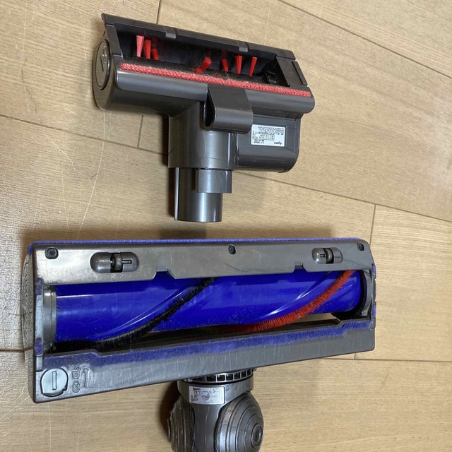 ジャンク品 ダイソンdyson SV08 V6 コードレスクリーナー掃除機