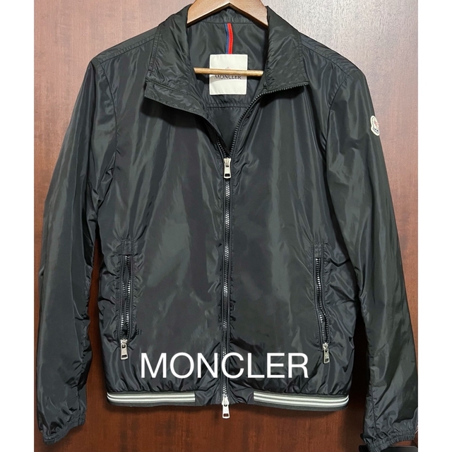 MONCLER(モンクレール)のMONCLER  モンクレール　メンズ　1 メンズのジャケット/アウター(ナイロンジャケット)の商品写真