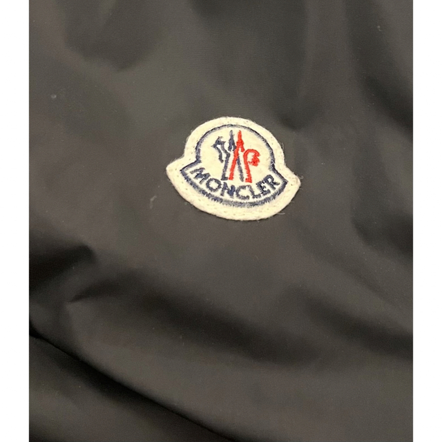 MONCLER(モンクレール)のMONCLER  モンクレール　メンズ　1 メンズのジャケット/アウター(ナイロンジャケット)の商品写真