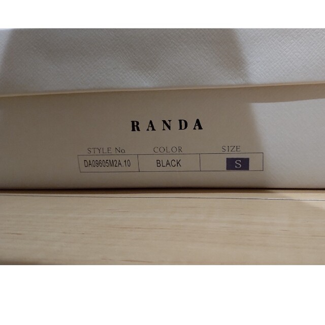 RANDA(ランダ)の美品　ランダ　晴雨兼用ソフトストレッチ WARM スクエアトゥロングブーツ レディースの靴/シューズ(ブーツ)の商品写真