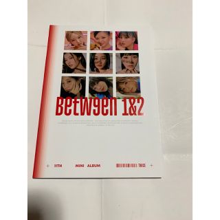 トゥワイス(TWICE)のTWICE CDと歌詞フォトブックのみ　Between1&2 レッド　②(アイドルグッズ)