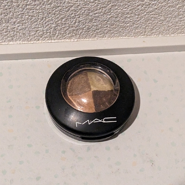 MAC(マック)のM・A・C ミネラライズ アイシャドウ　ゴールデンアワーズ コスメ/美容のベースメイク/化粧品(アイシャドウ)の商品写真