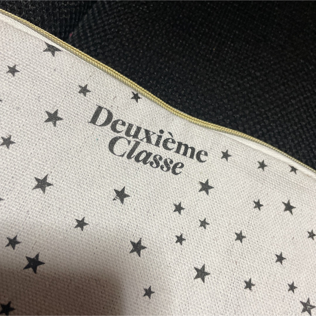 DEUXIEME CLASSE(ドゥーズィエムクラス)の⭐️新品⭐️【Deuxième Classe】星柄ポーチ★付録❗️ レディースのファッション小物(ポーチ)の商品写真