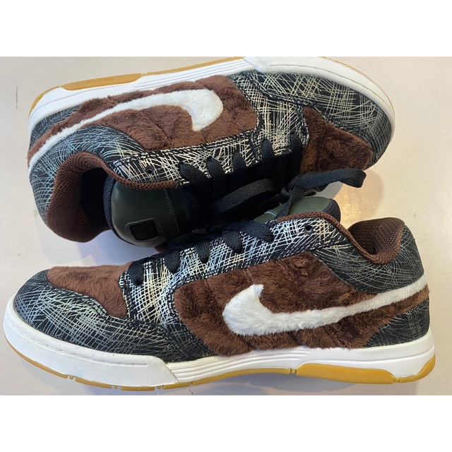 NIKE AIR MOGAN PREMIUM CHRISTMAS BEAR 27