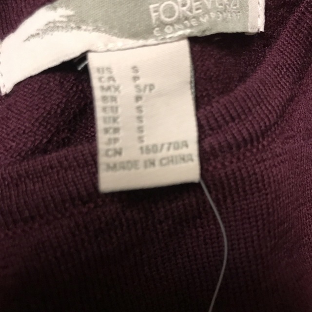 FOREVER 21(フォーエバートゥエンティーワン)の値下げ　新品　Forever21 ワンピース レディースのワンピース(ひざ丈ワンピース)の商品写真