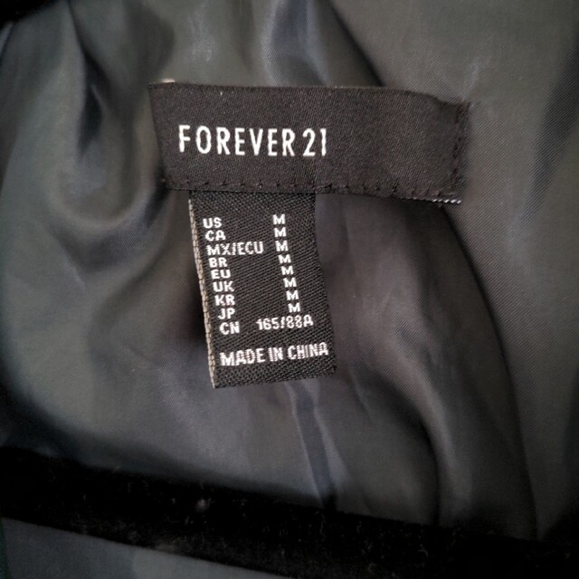 FOREVER 21(フォーエバートゥエンティーワン)のFOREVER21 ライダースジャケット レディースのジャケット/アウター(ライダースジャケット)の商品写真